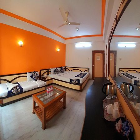 Hotel Indore Palace Shirdi Exterior foto