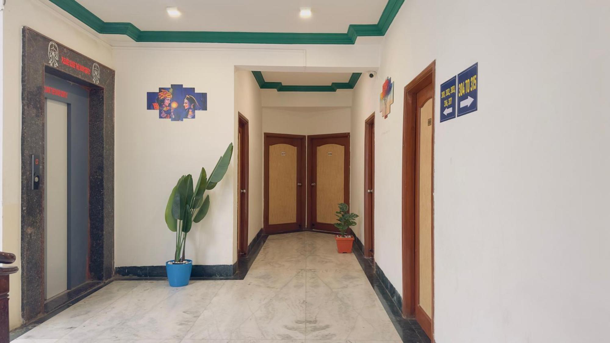 Hotel Indore Palace Shirdi Exterior foto