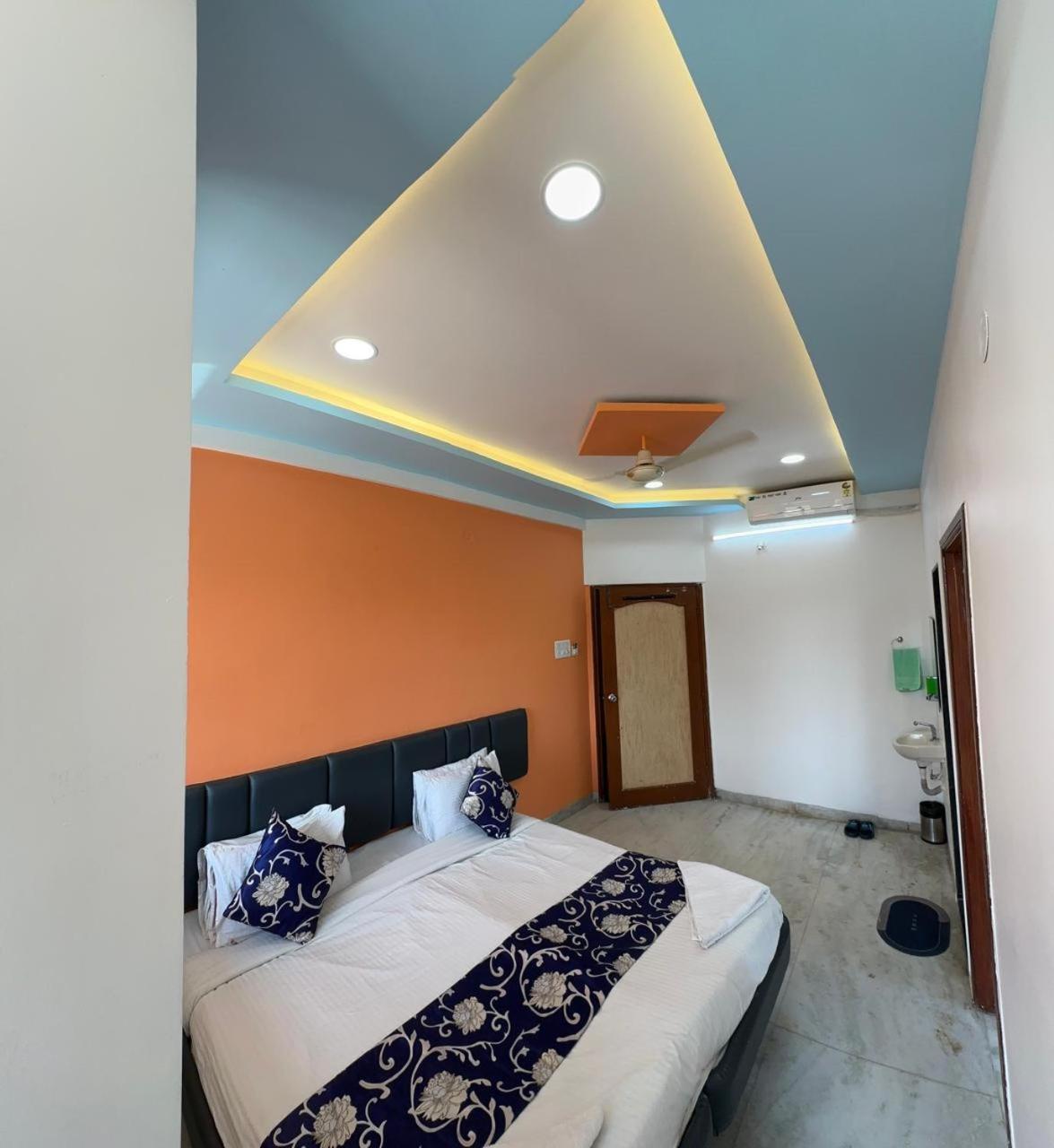 Hotel Indore Palace Shirdi Exterior foto
