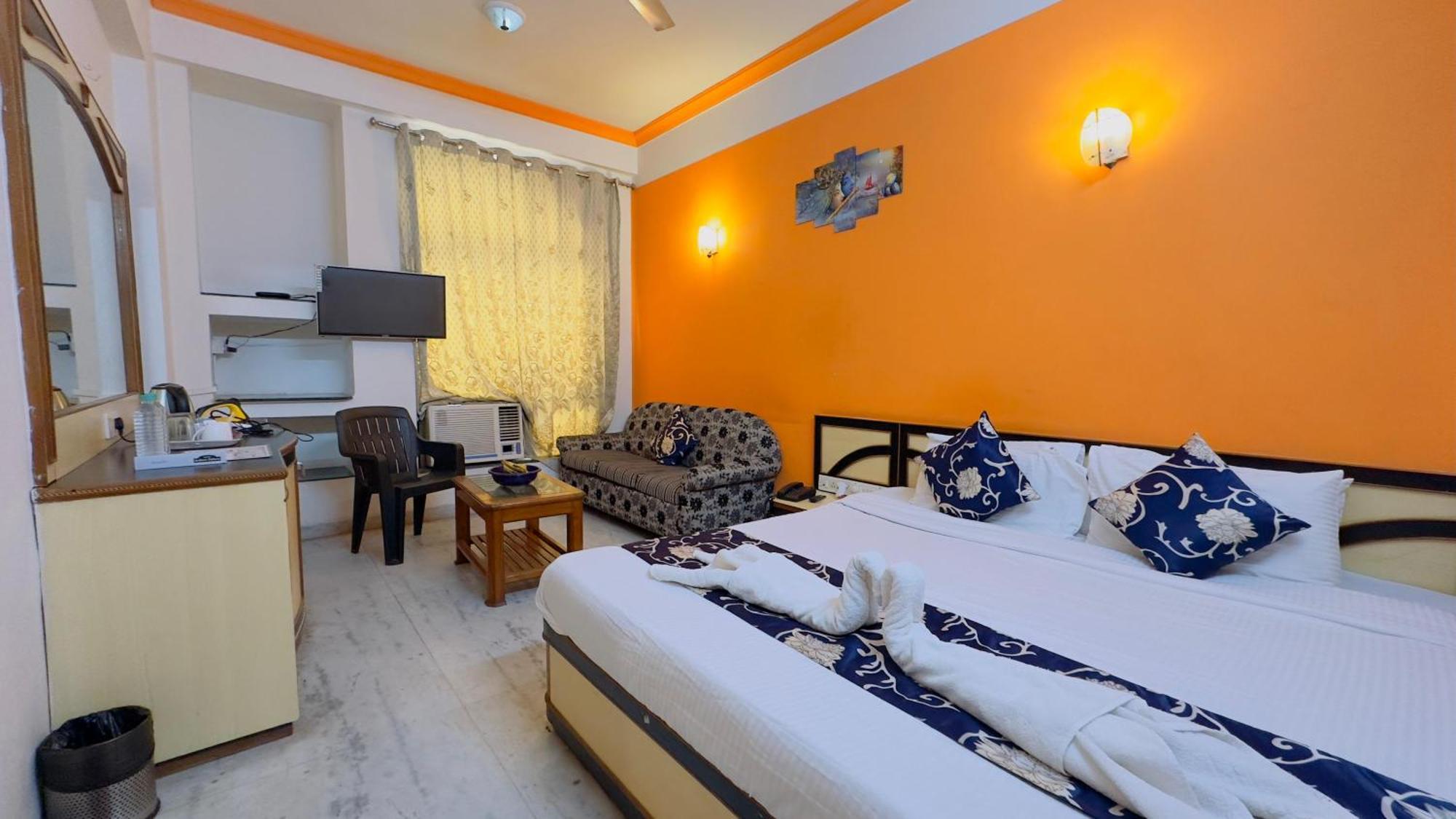 Hotel Indore Palace Shirdi Exterior foto